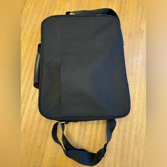 Black laptop carrying case - Picture 5 of 13
